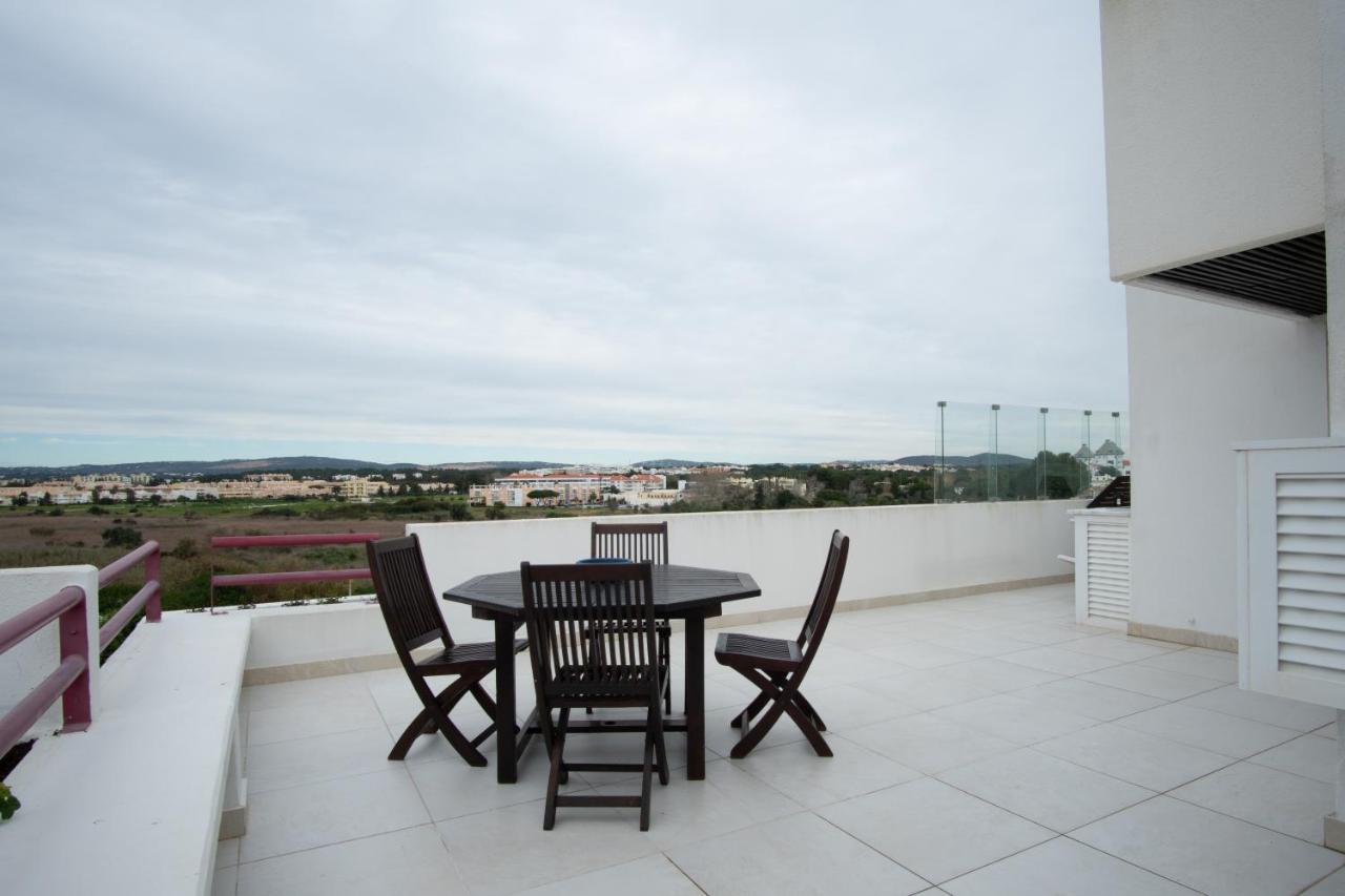 Marina Triplex Luxurious